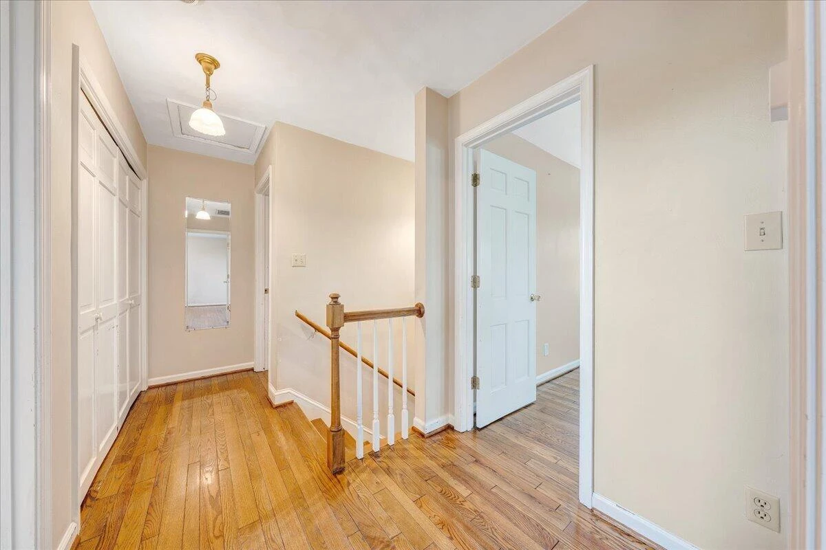 452 Country Club RD - Photo 31