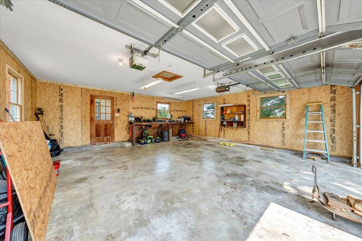 452 Country Club RD - Photo 43