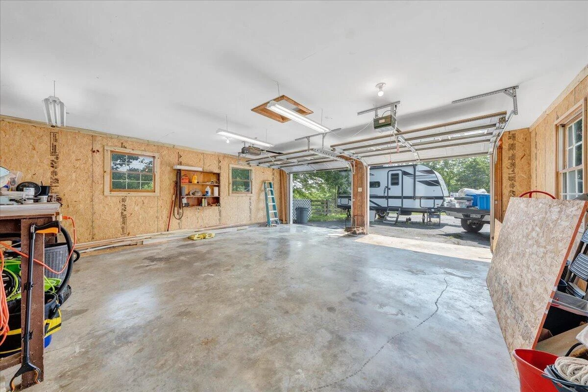 452 Country Club RD - Photo 44