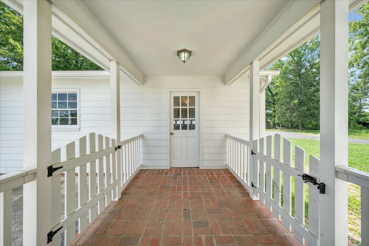 452 Country Club RD - Photo 49