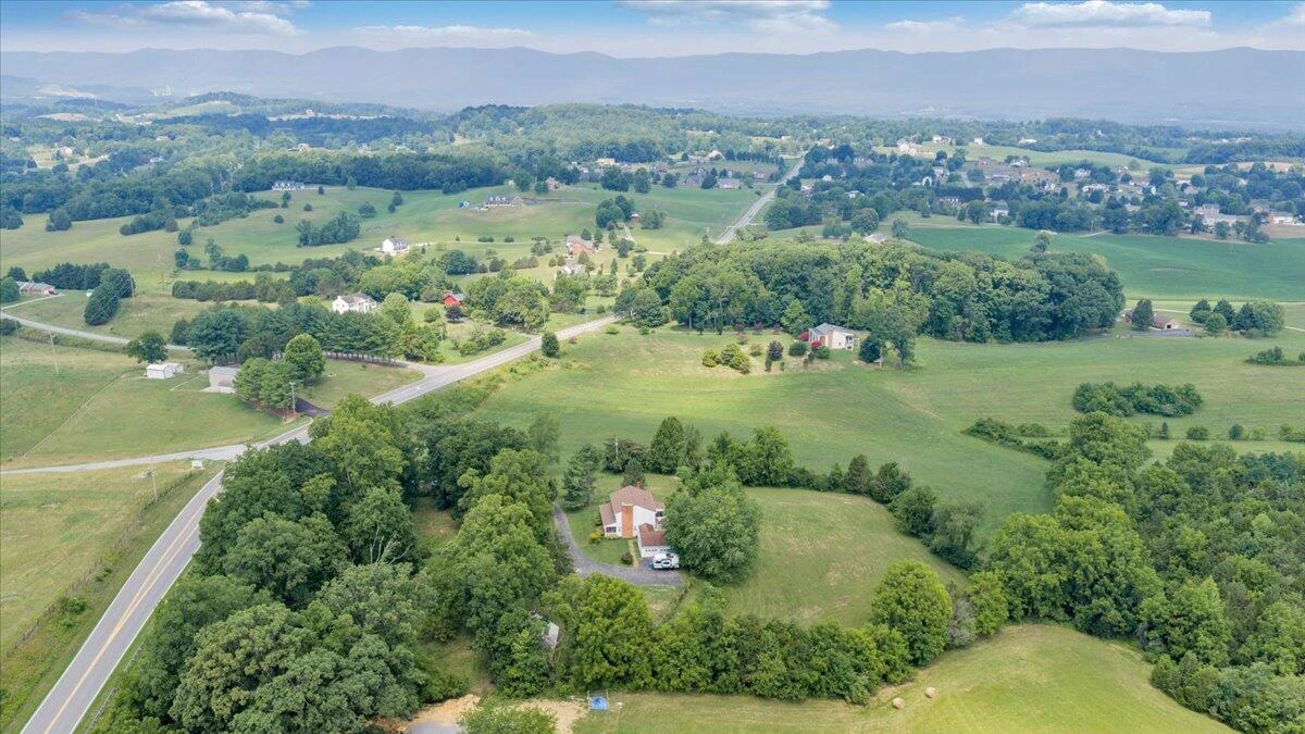452 Country Club RD - Photo 71
