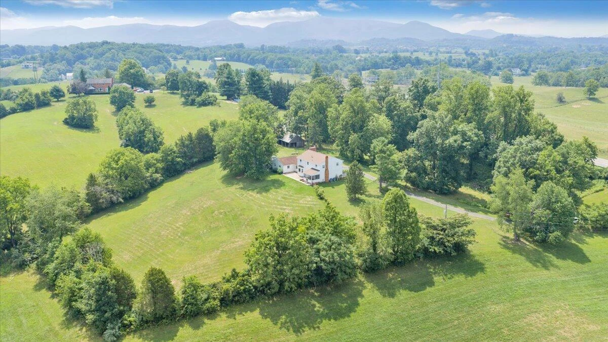 452 Country Club RD - Photo 78