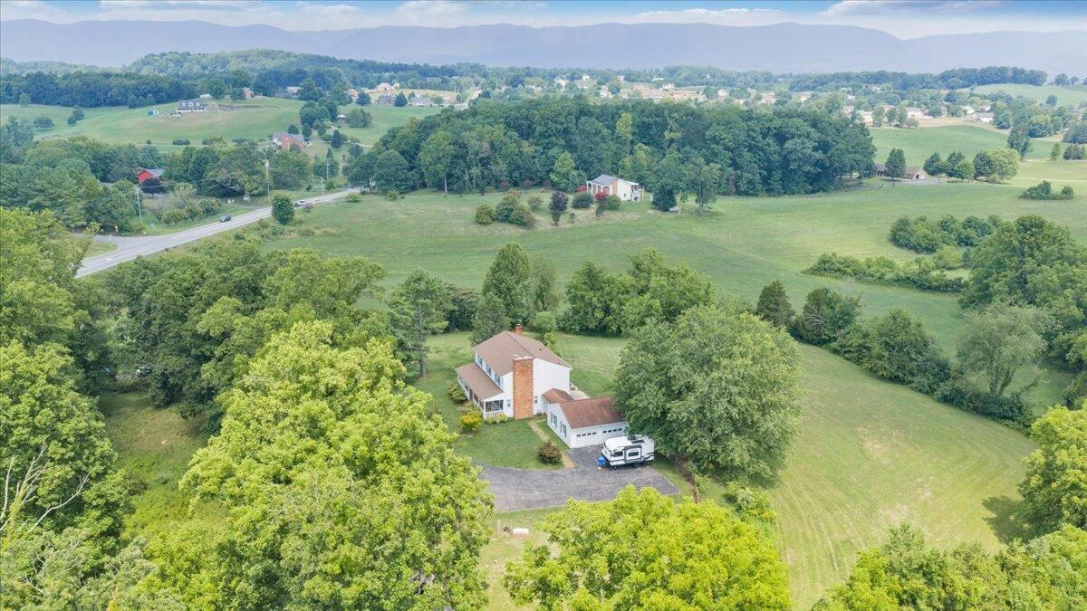 452 Country Club RD - Photo 80
