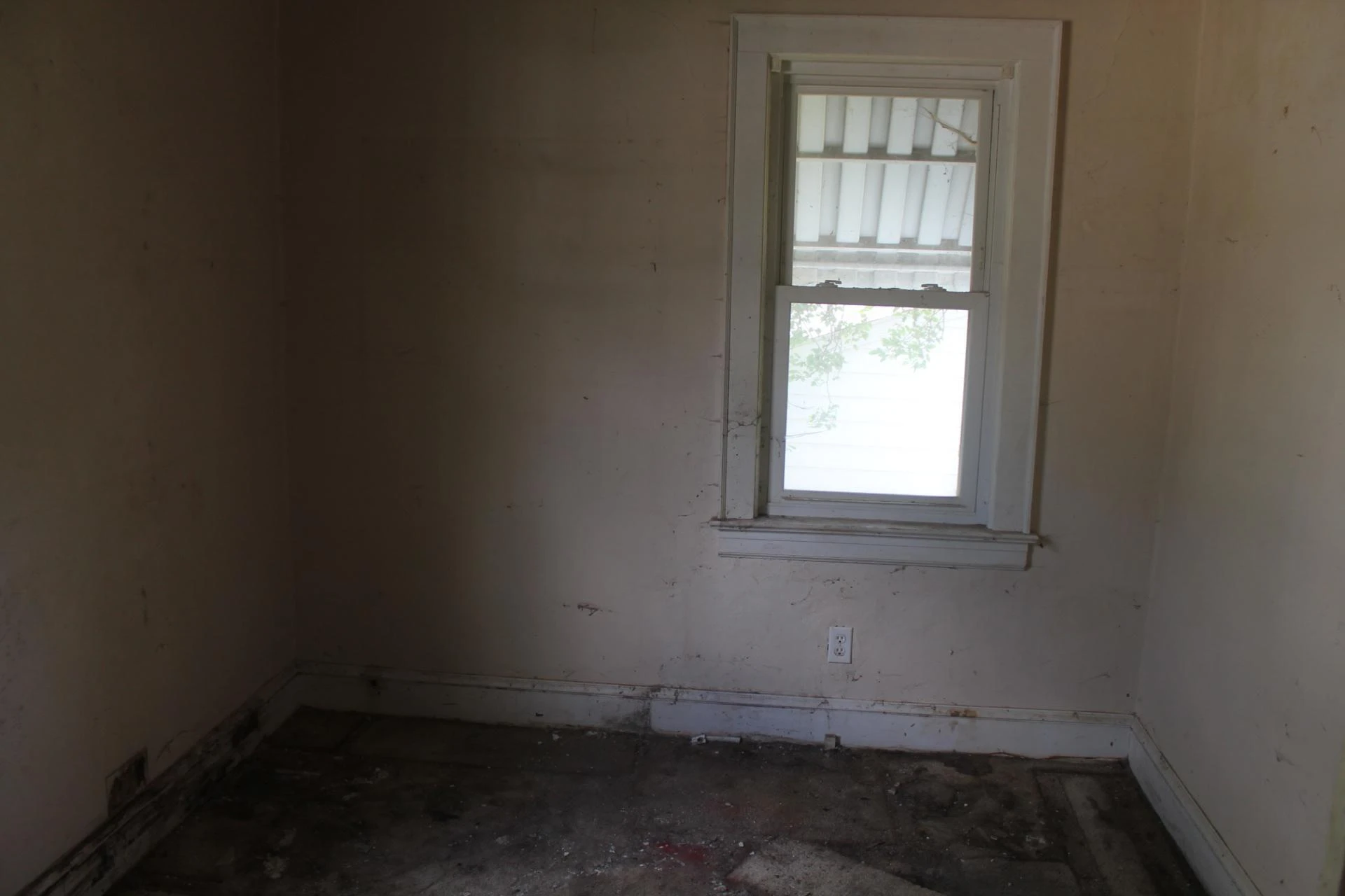 1024 Woodrow AVE SE - Photo 17