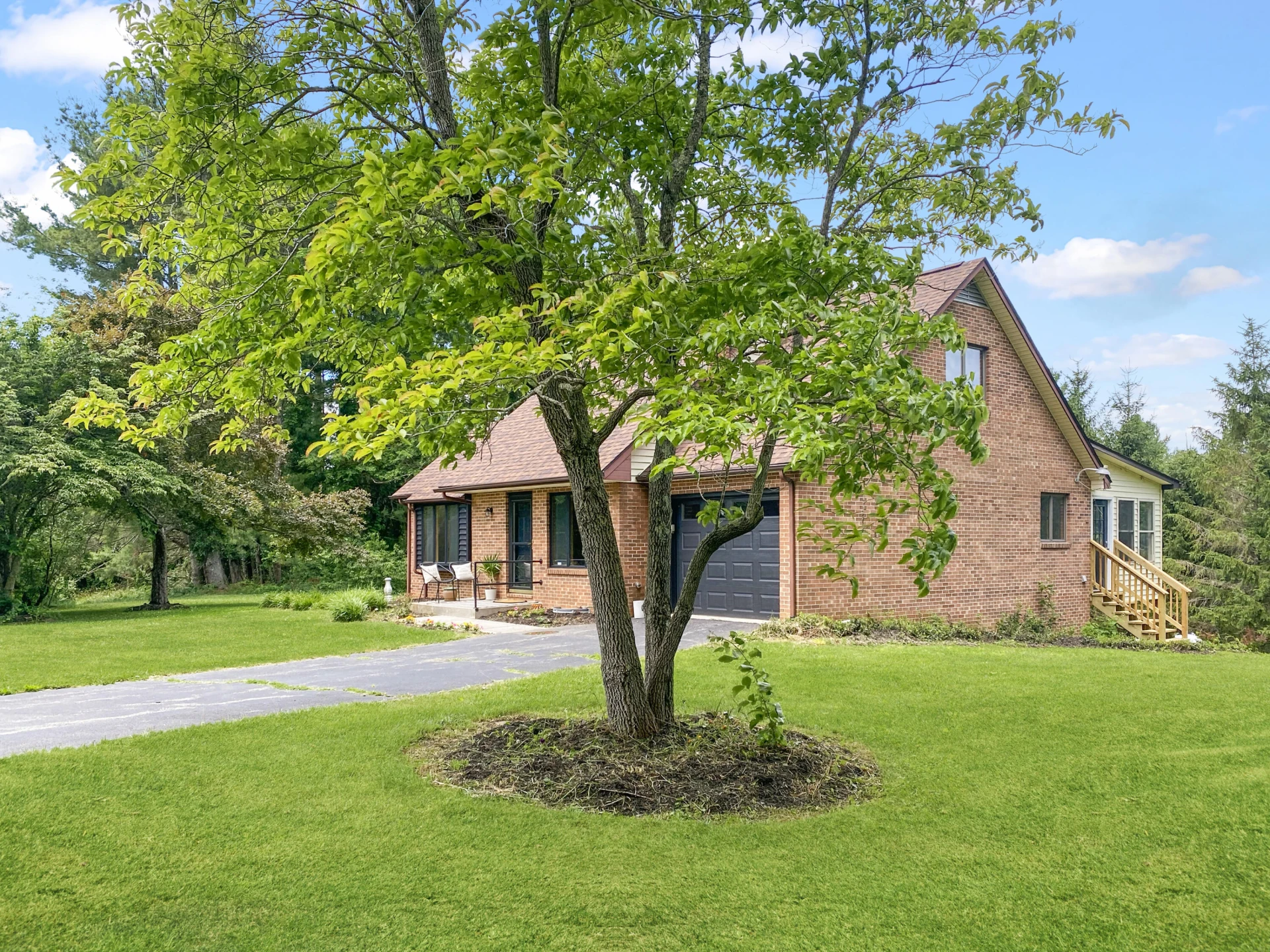 1978 Laurel Creek RD NE
