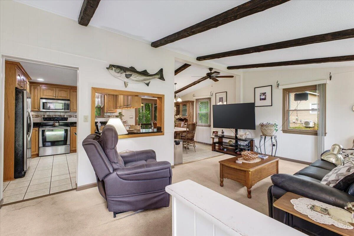 106 Club House DR - Photo 10