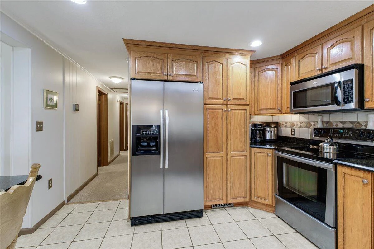 106 Club House DR - Photo 13