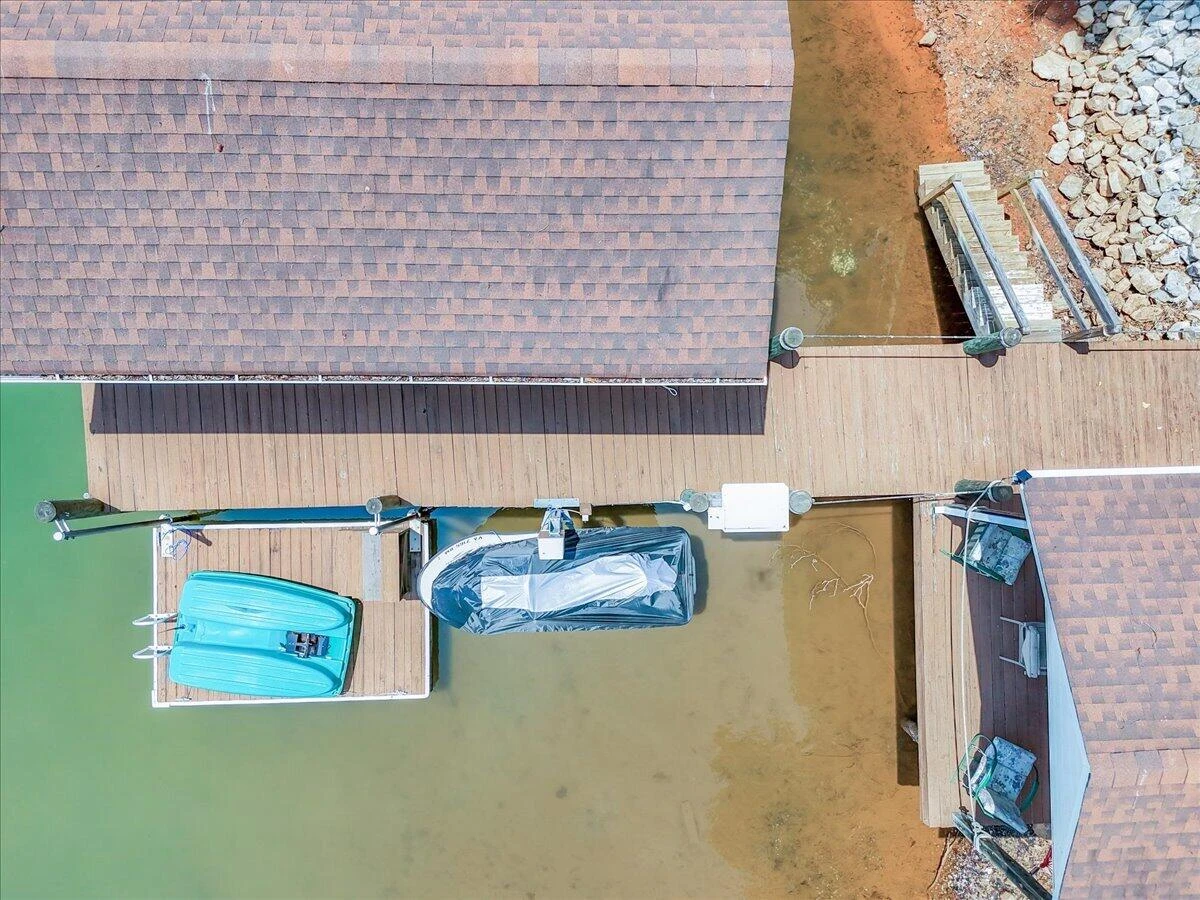 106 Club House DR - Photo 5