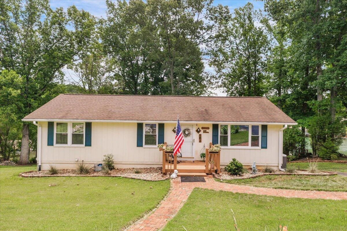 106 Club House DR - Photo 8