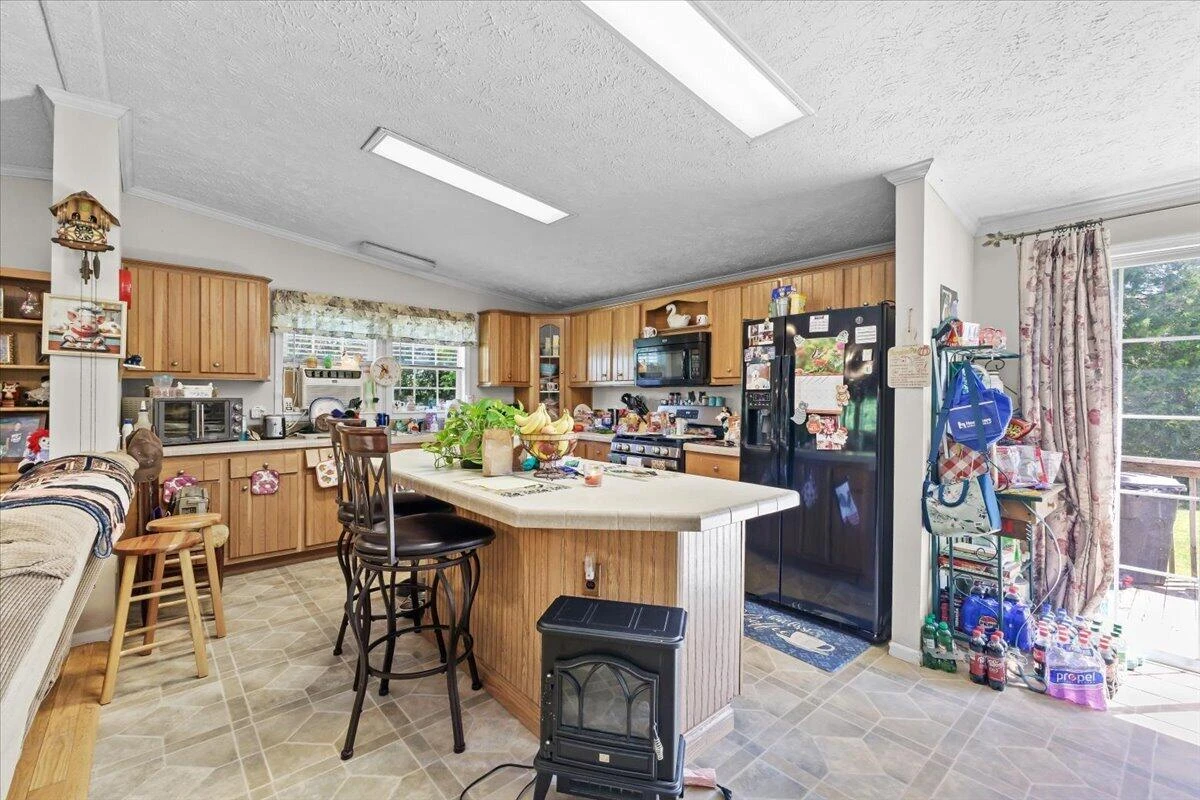 252 Maiden LN - Photo 13