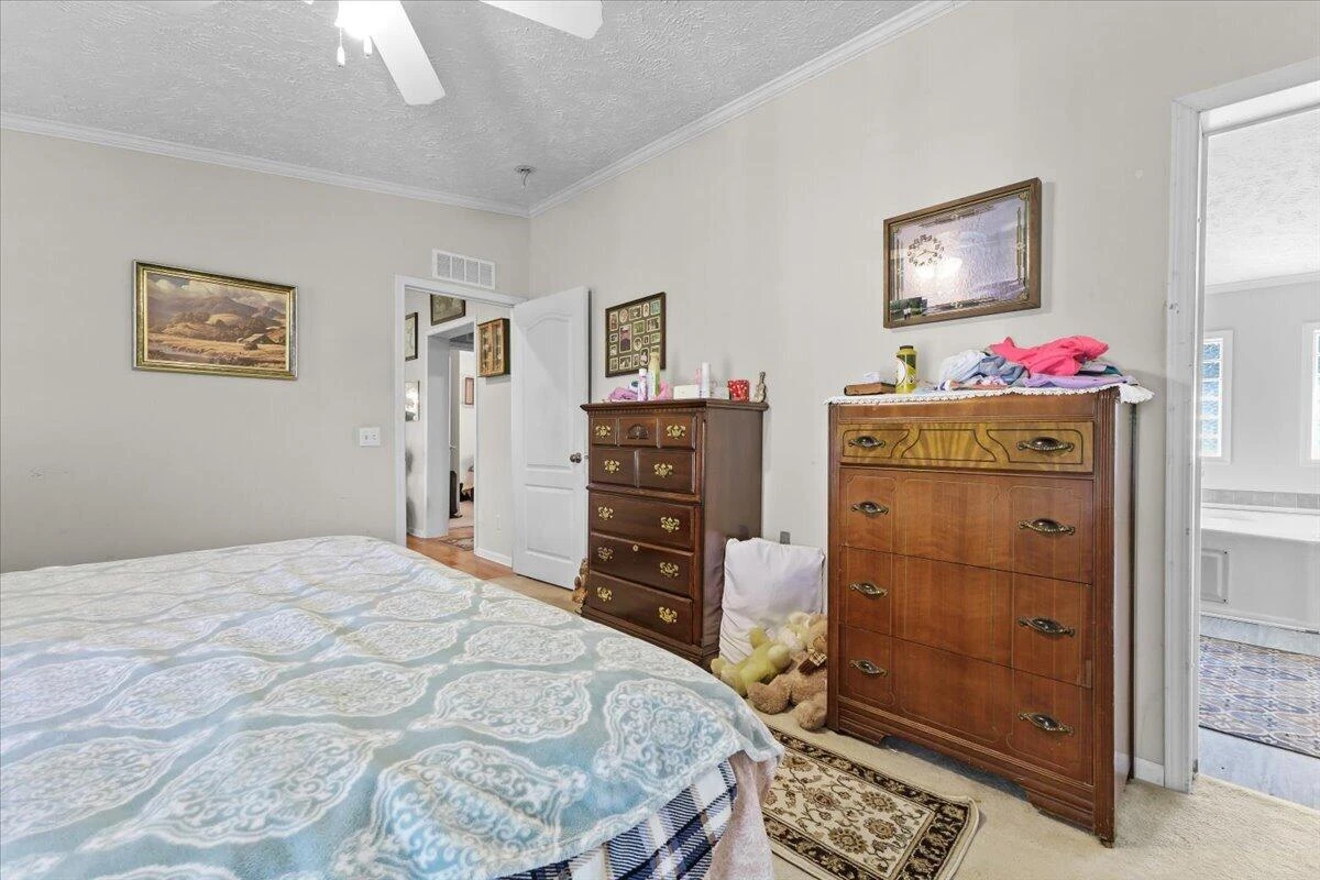 252 Maiden LN - Photo 15