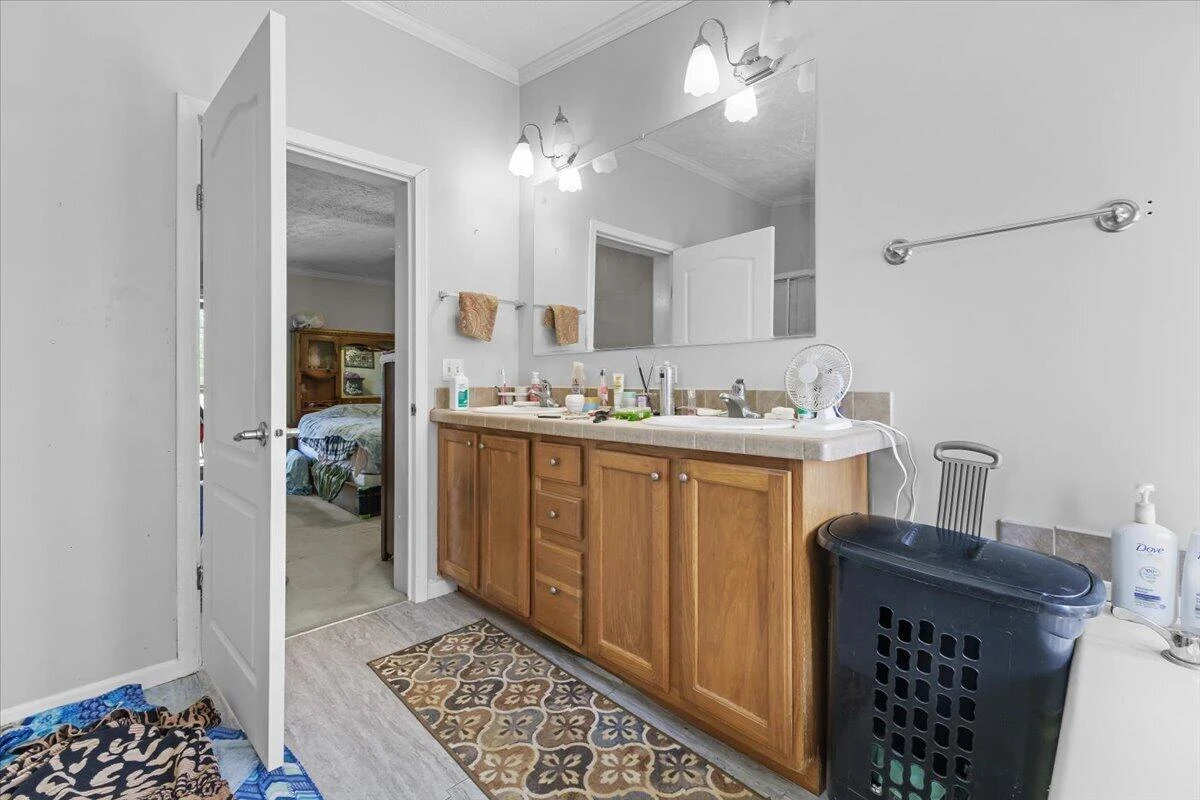 252 Maiden LN - Photo 18