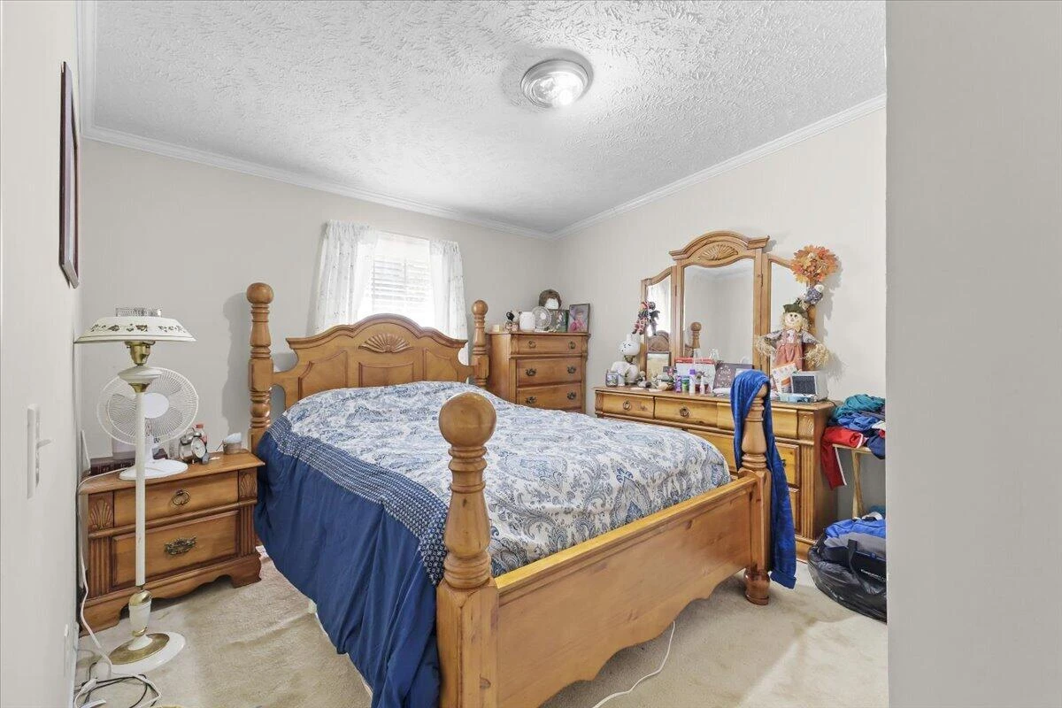 252 Maiden LN - Photo 20