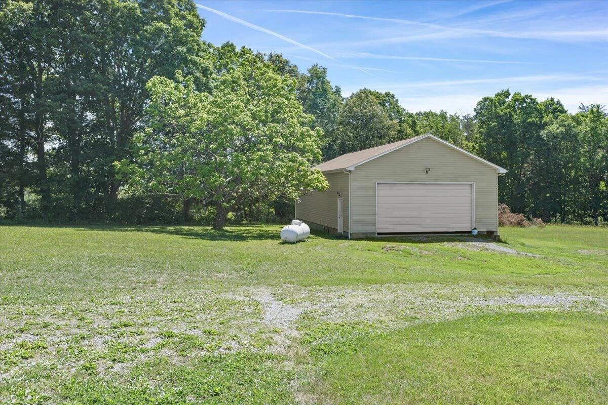 252 Maiden LN - Photo 23