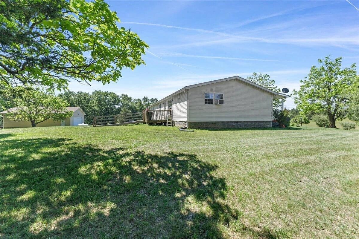 252 Maiden LN - Photo 25