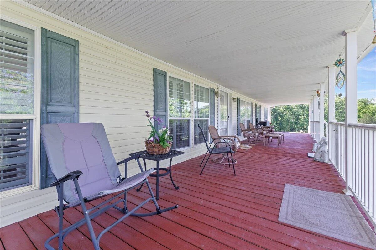 252 Maiden LN - Photo 5