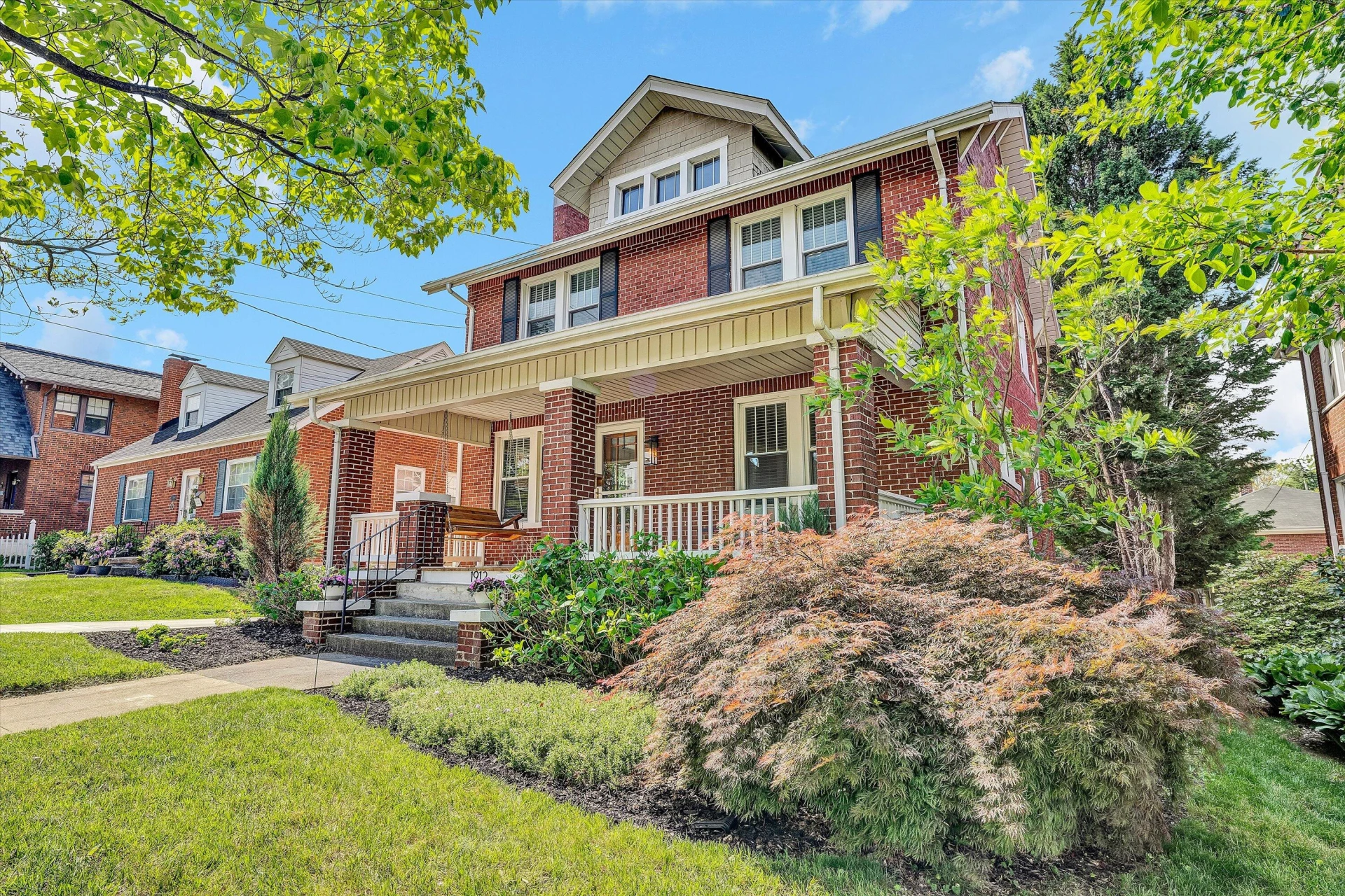 1912 Bluemont AVE SW