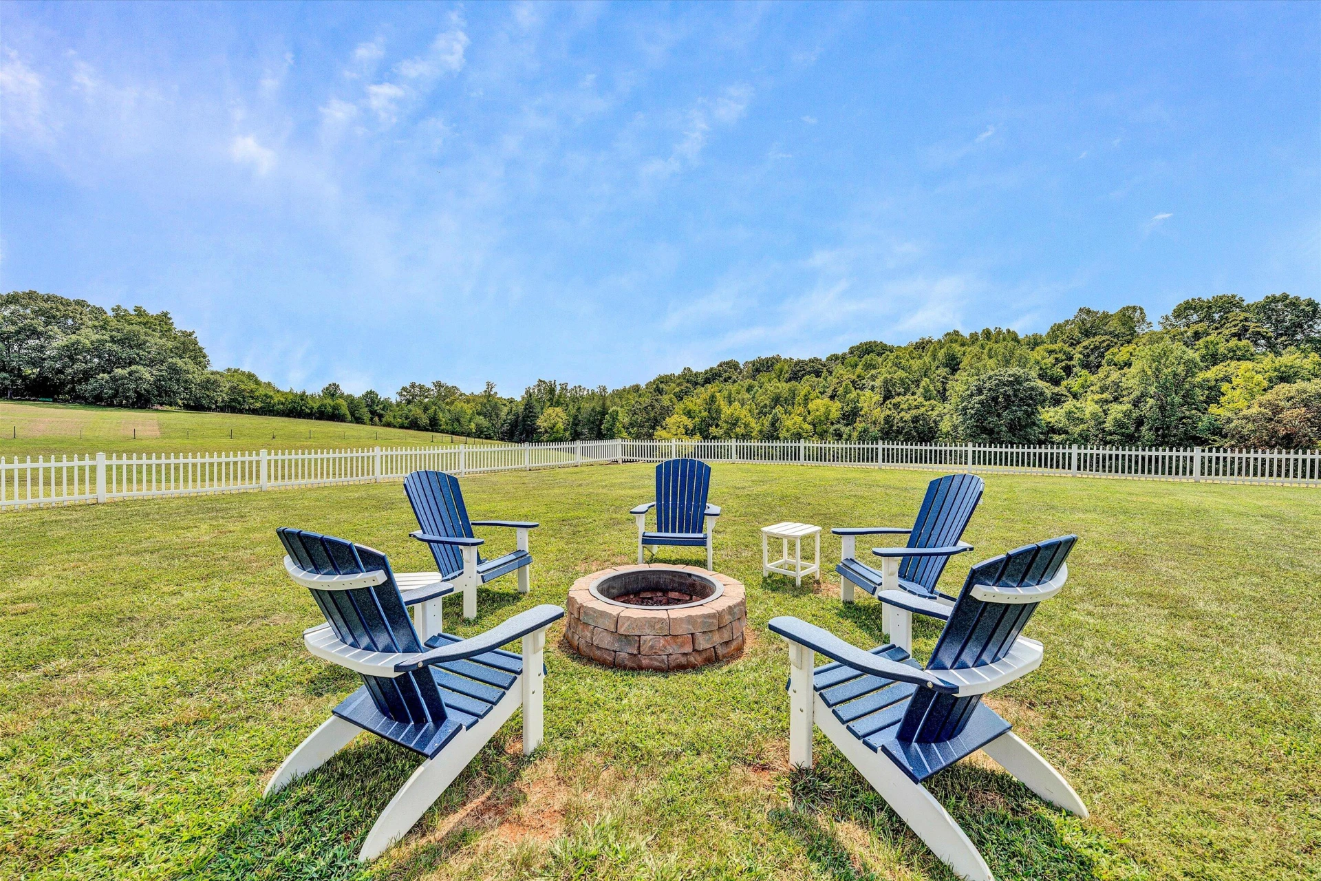 844 Blackwater Hills DR - Photo 5