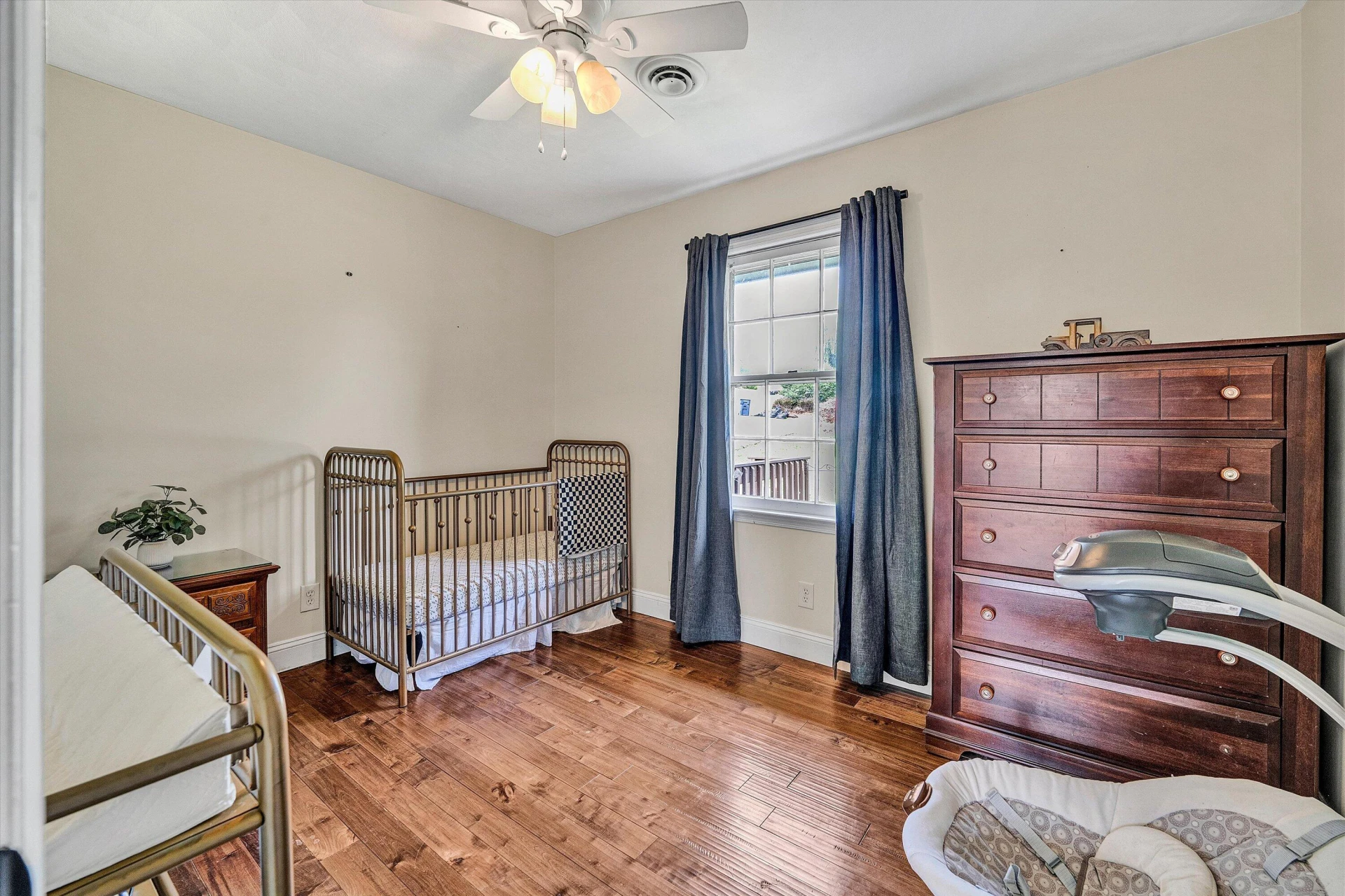 1123 Roundtree DR - Photo 17