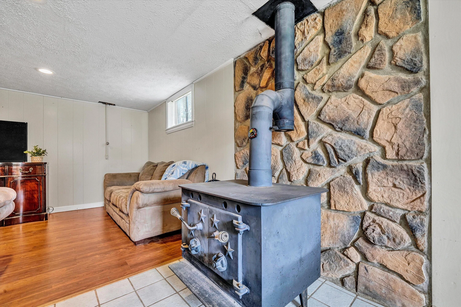 1123 Roundtree DR - Photo 24