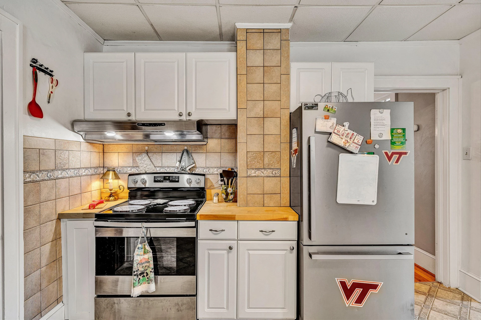 2710 Hillcrest AVE NW - Photo 11