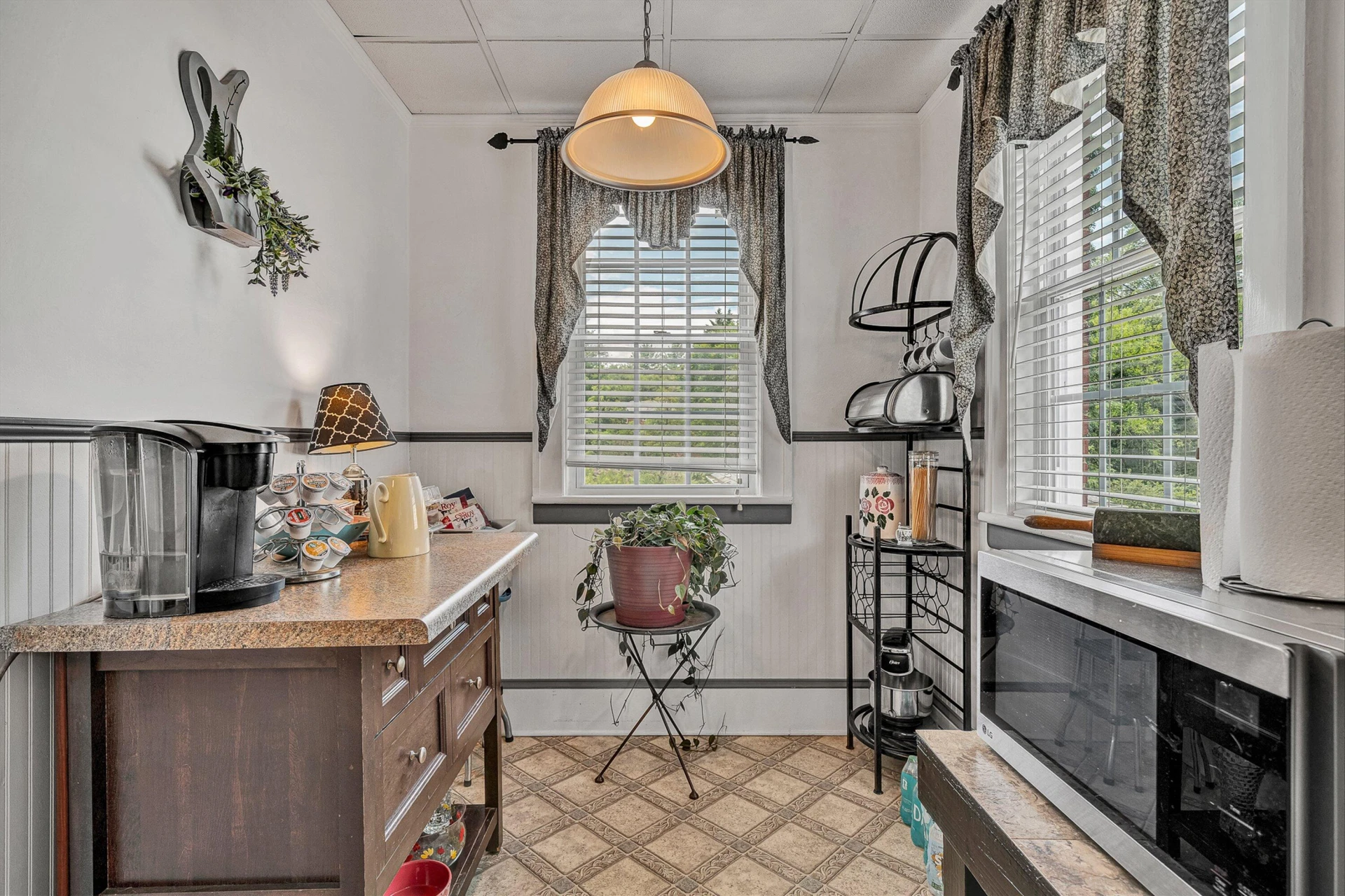 2710 Hillcrest AVE NW - Photo 12
