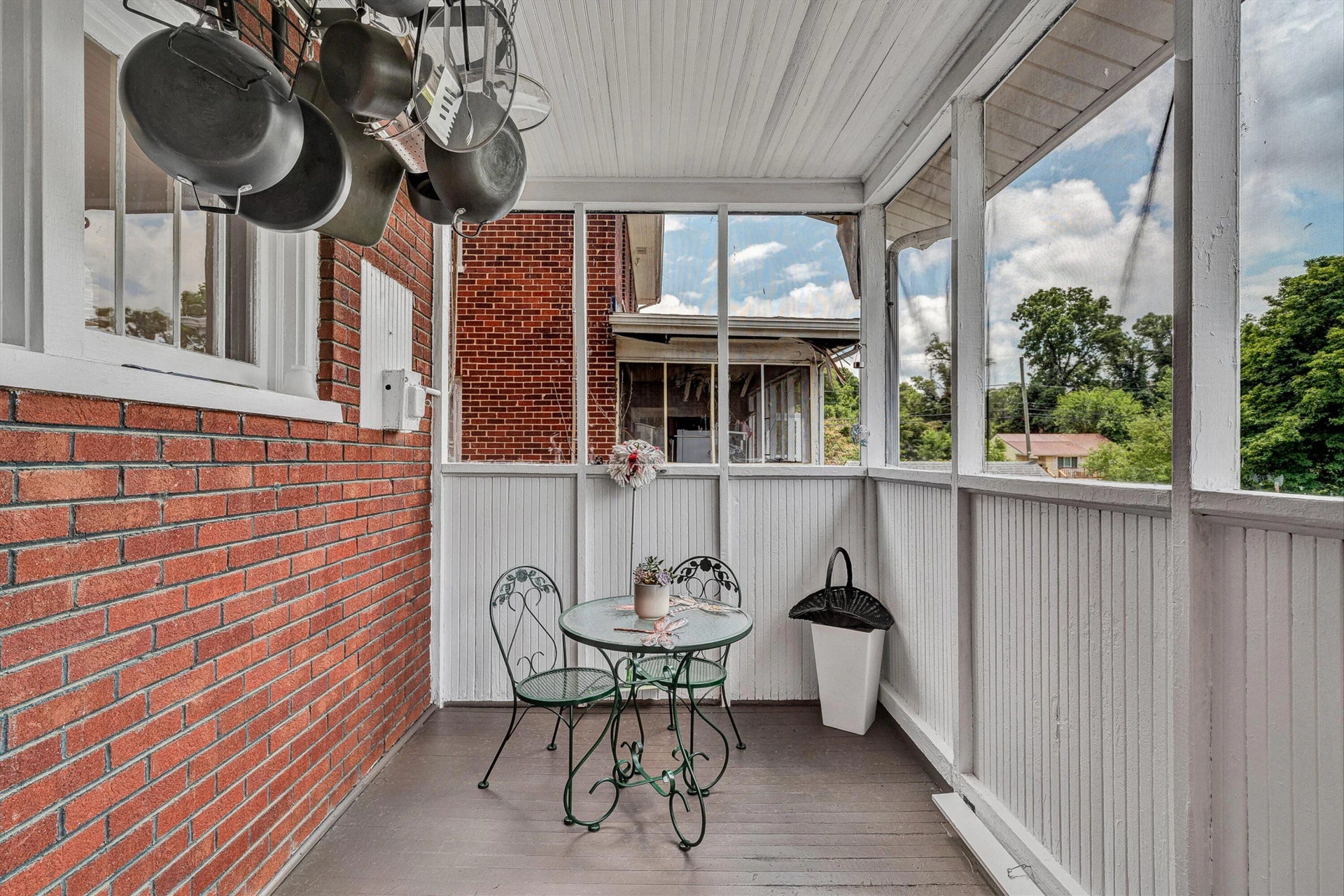 2710 Hillcrest AVE NW - Photo 14