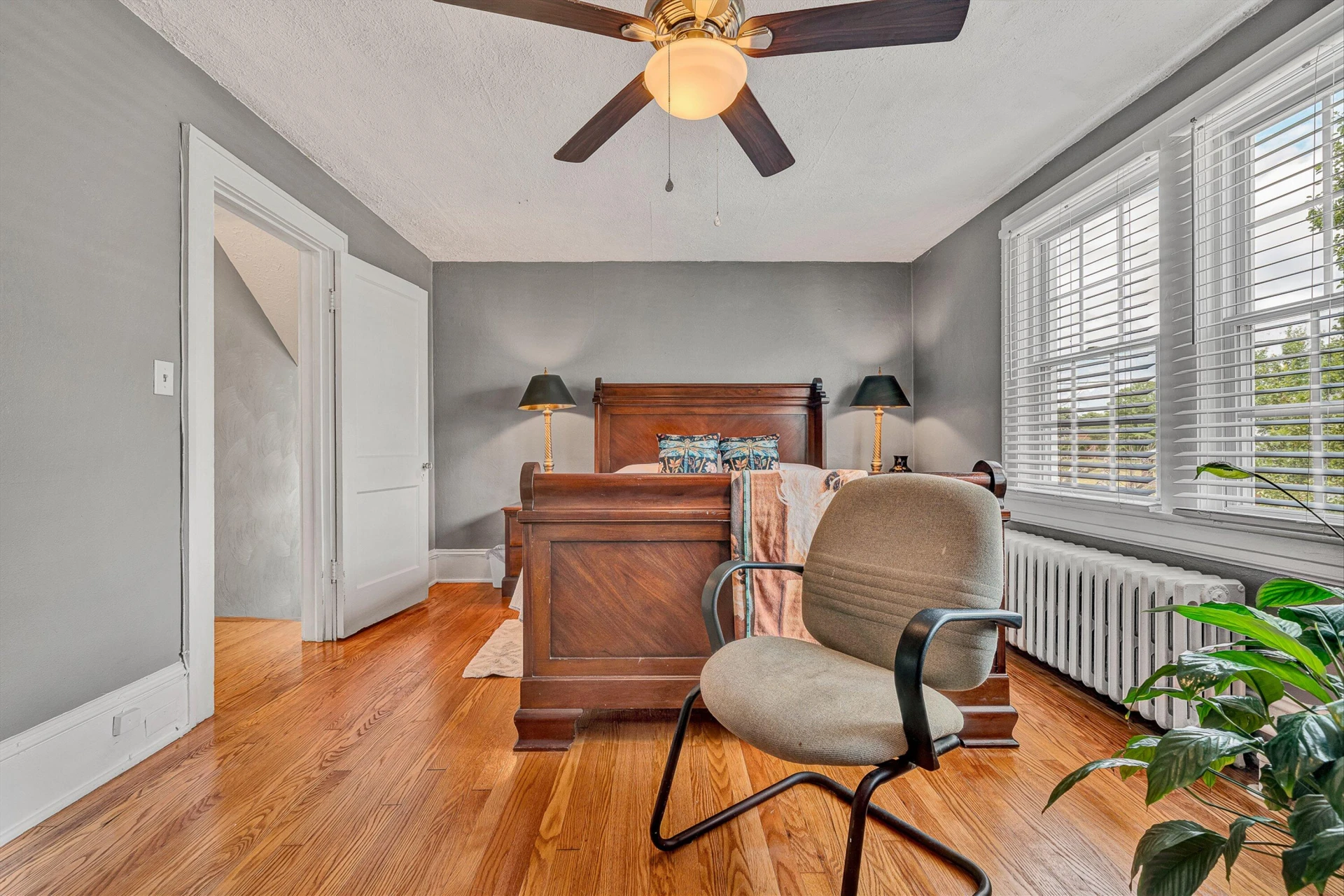 2710 Hillcrest AVE NW - Photo 19