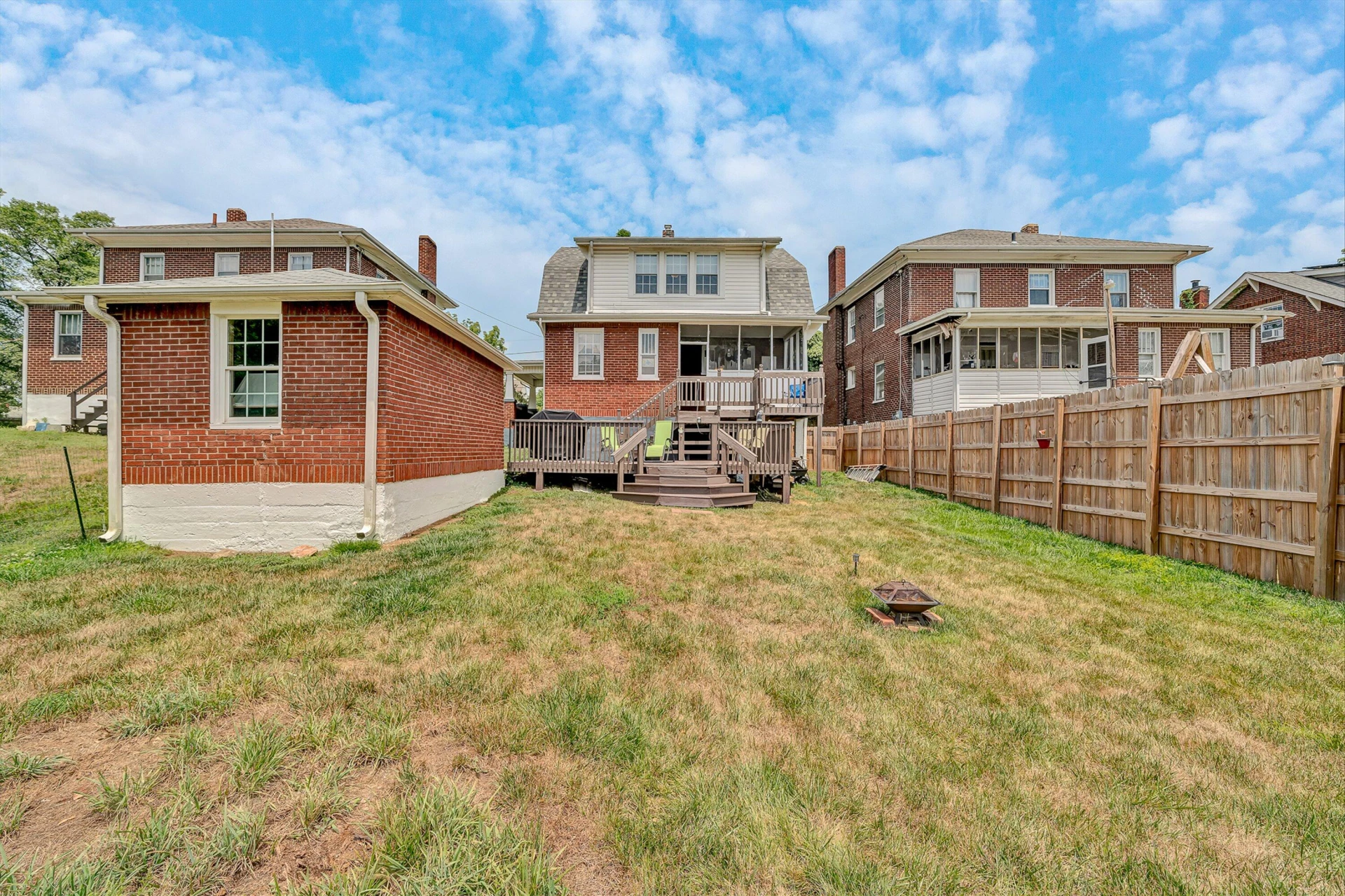 2710 Hillcrest AVE NW - Photo 33