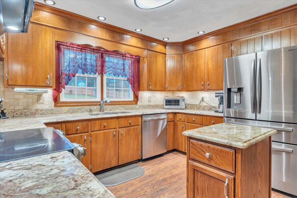 3336 Clara AVE SW - Photo 14
