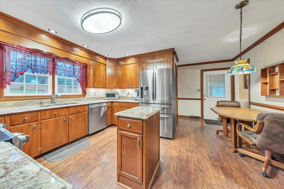 3336 Clara AVE SW - Photo 15