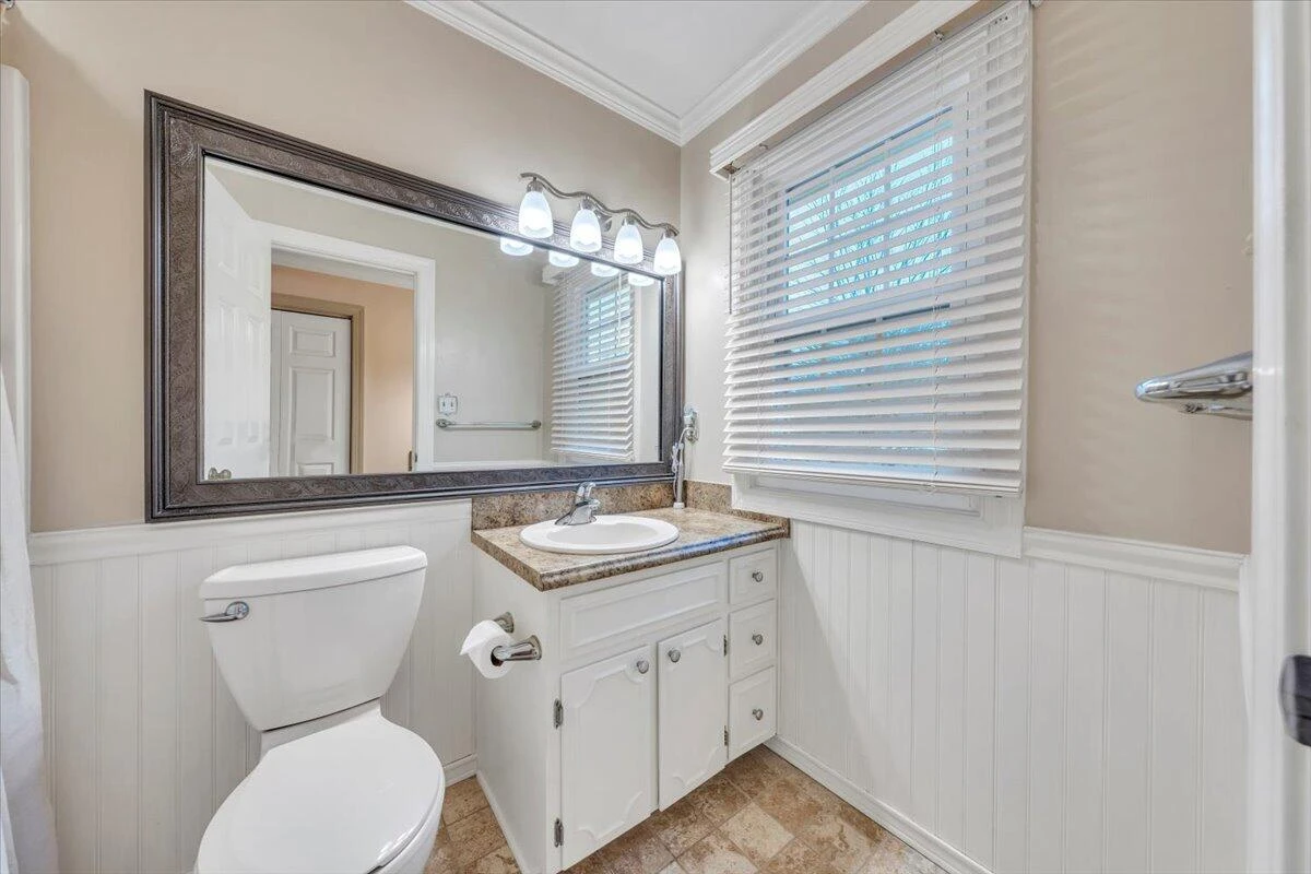 3336 Clara AVE SW - Photo 31