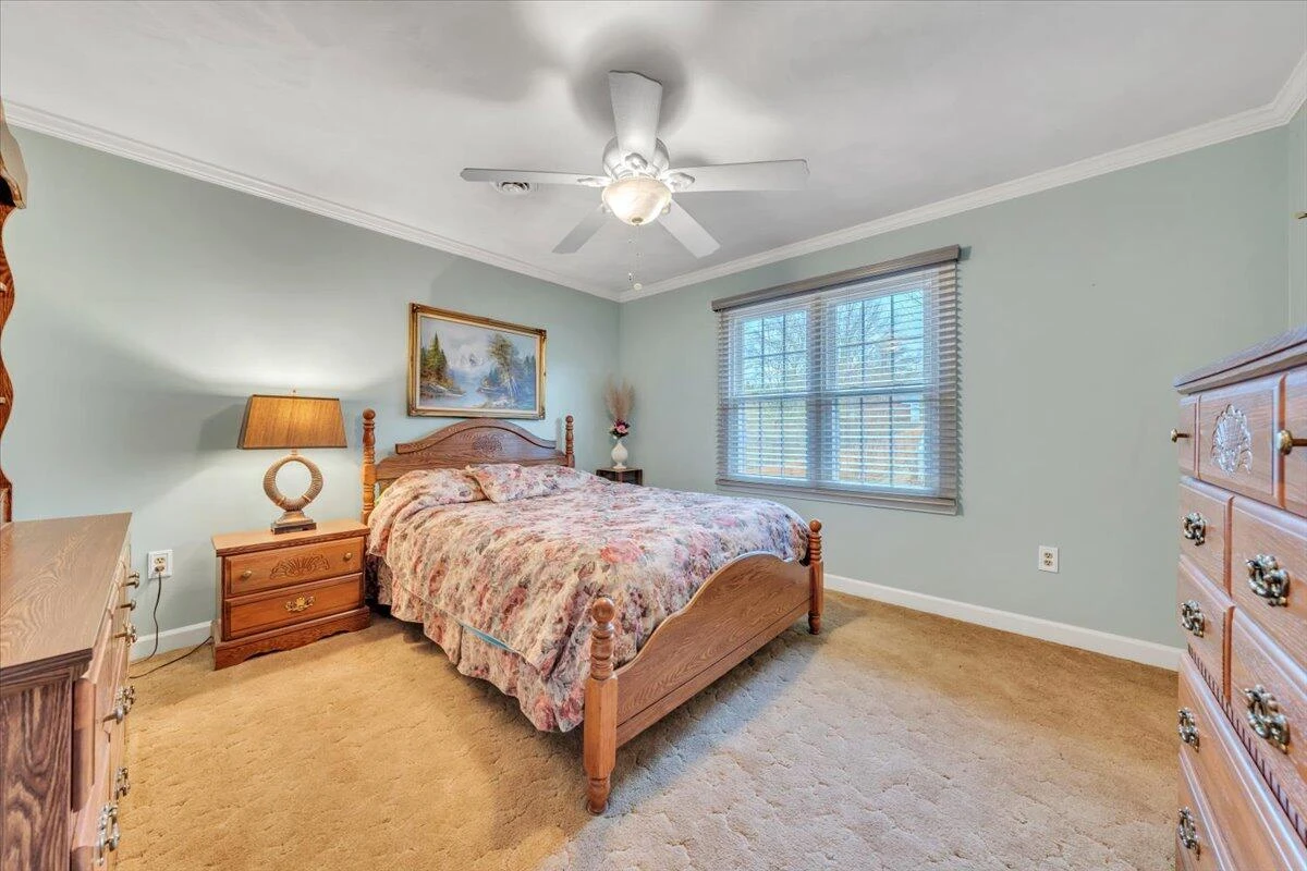 3336 Clara AVE SW - Photo 35