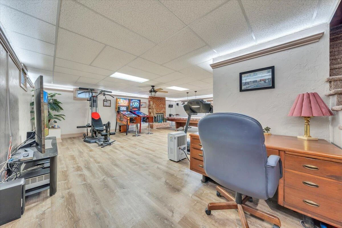 3336 Clara AVE SW - Photo 48