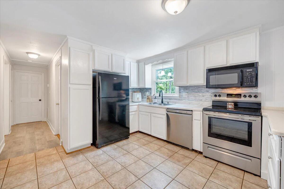 792 Highland Lake RD - Photo 11