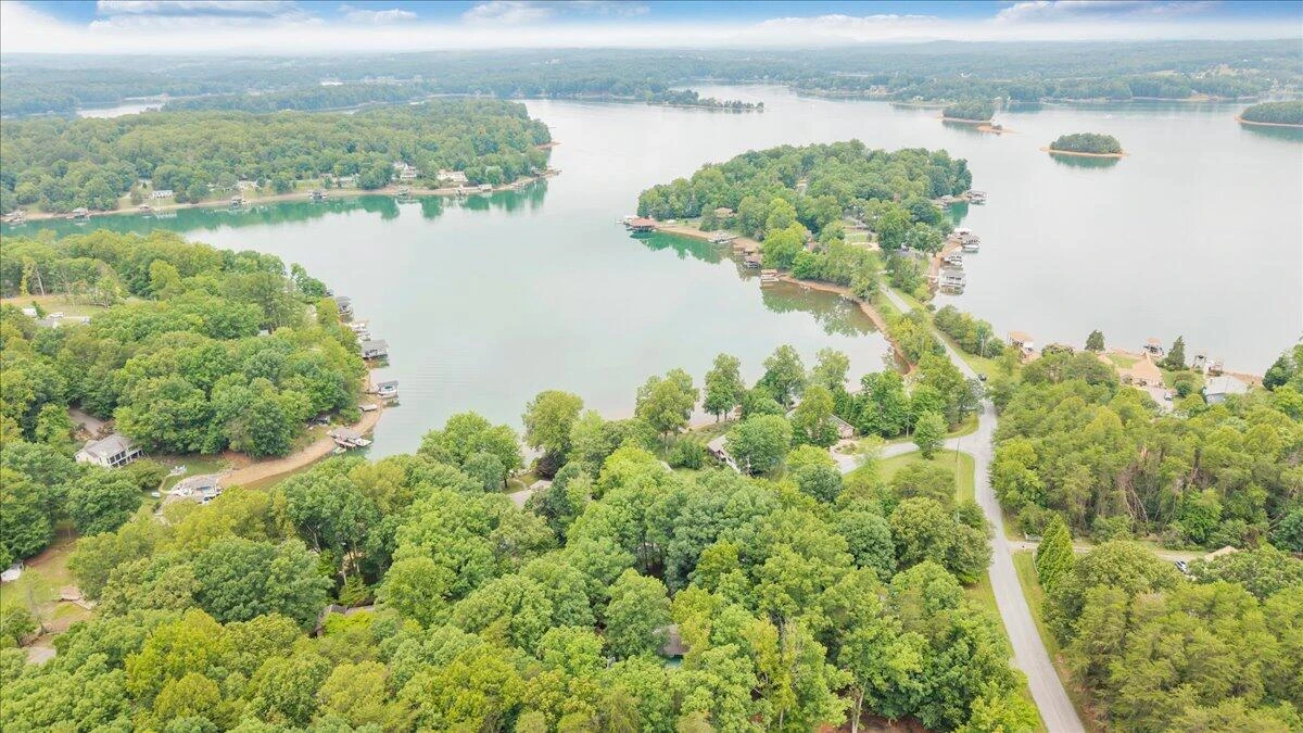792 Highland Lake RD - Photo 53