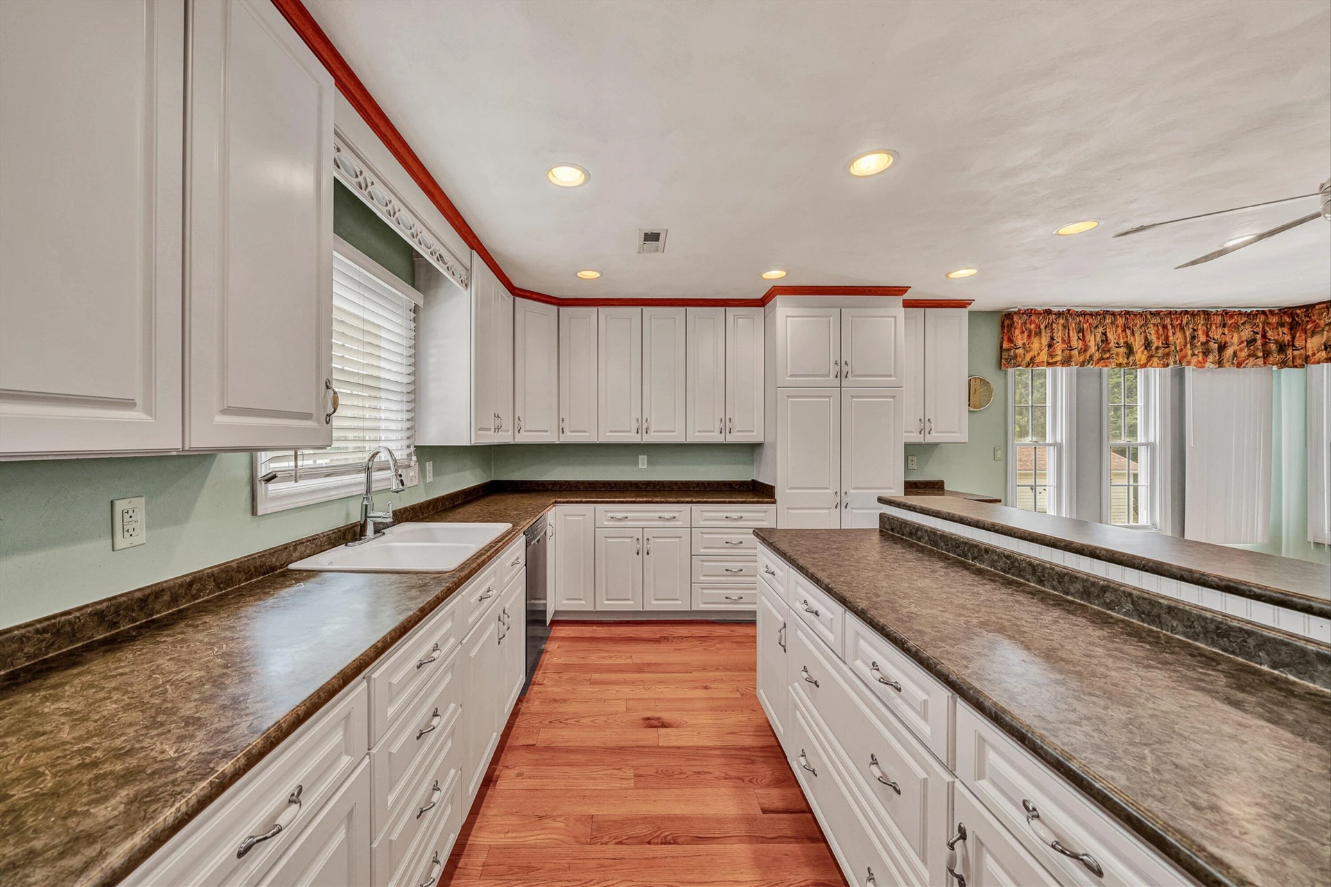 7633 Deer Branch RD - Photo 13