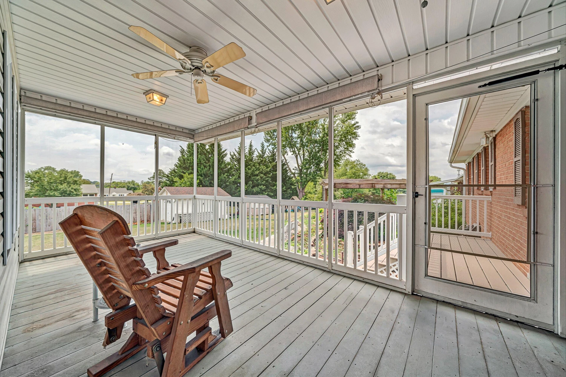 7633 Deer Branch RD - Photo 16