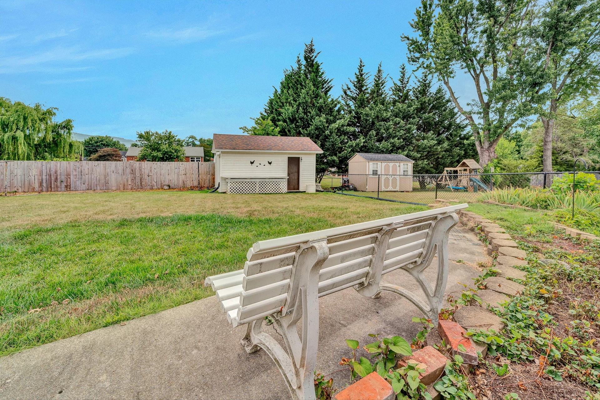 7633 Deer Branch RD - Photo 36