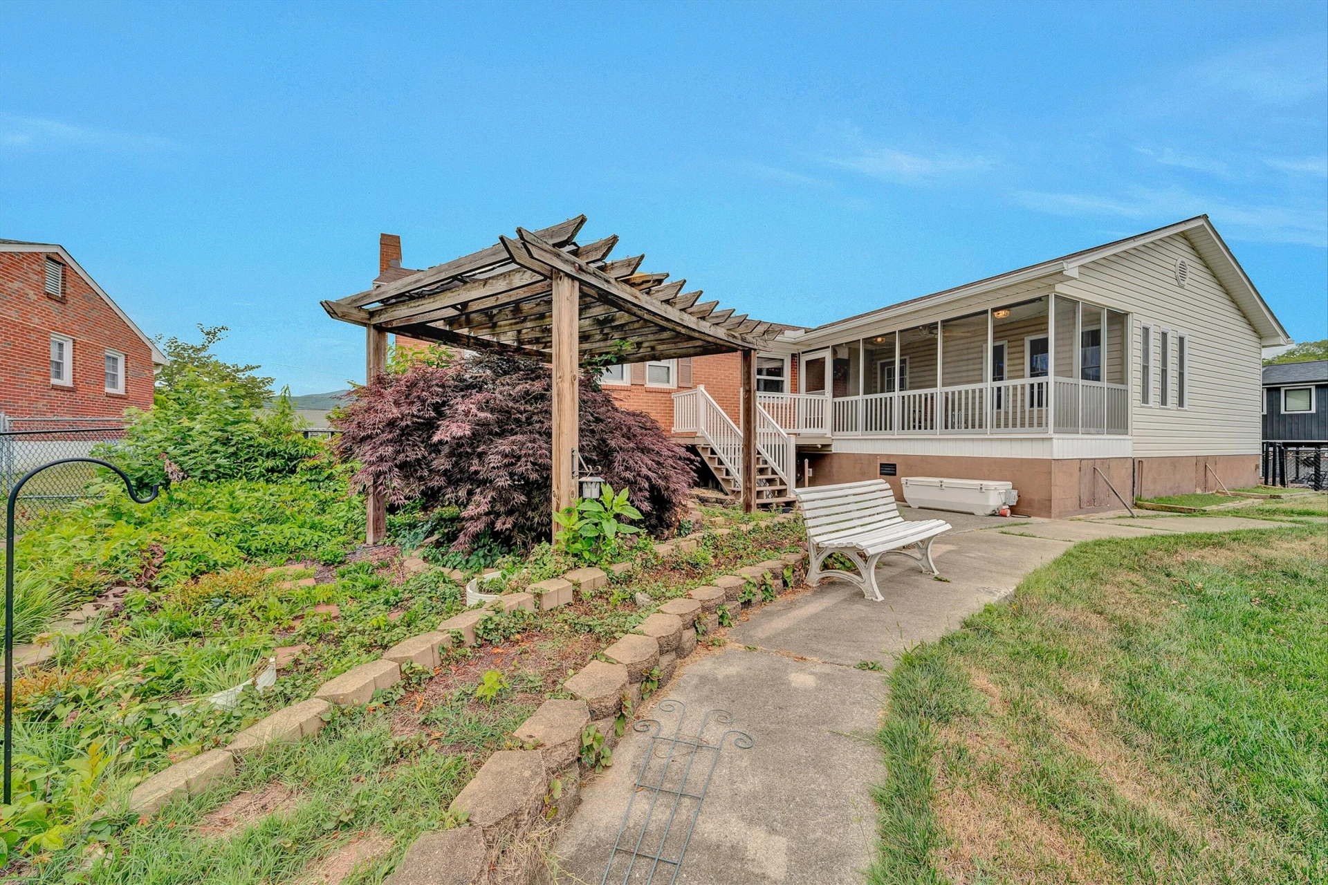 7633 Deer Branch RD - Photo 38