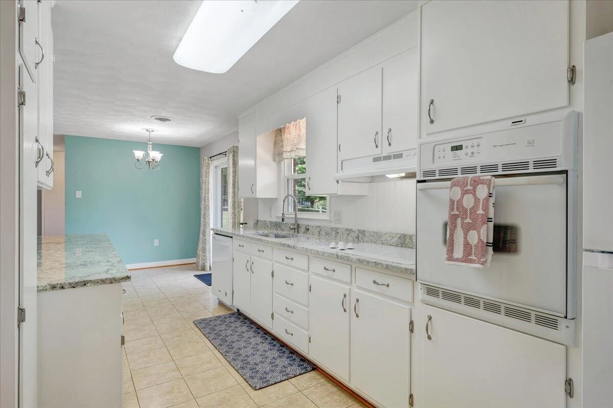 2026 Mayfield DR - Photo 17