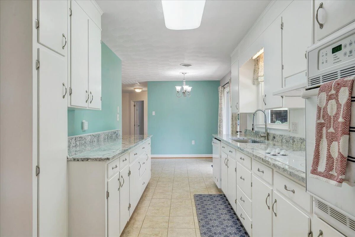2026 Mayfield DR - Photo 18