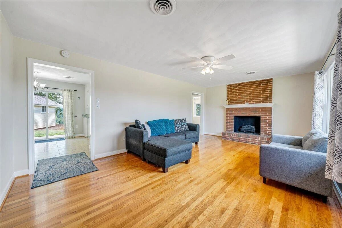 2026 Mayfield DR - Photo 6
