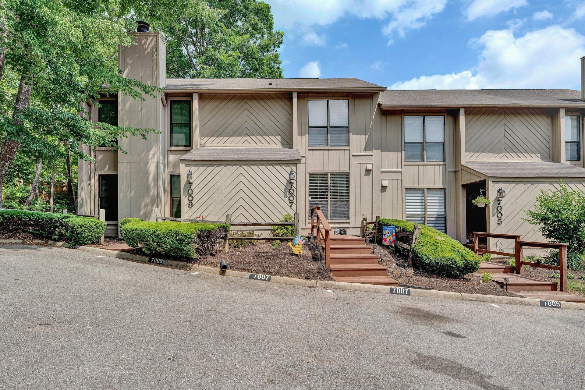 7007 Pine CT SW - Photo 3