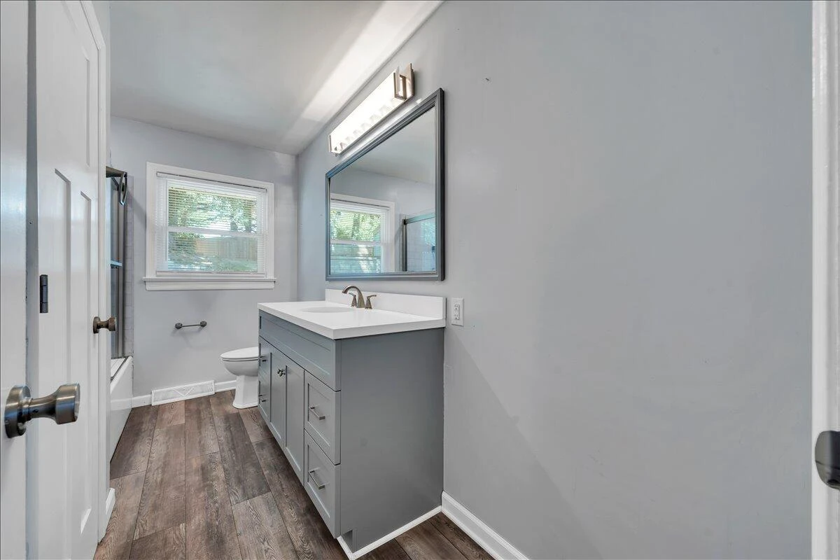 866 Peyton ST - Photo 9