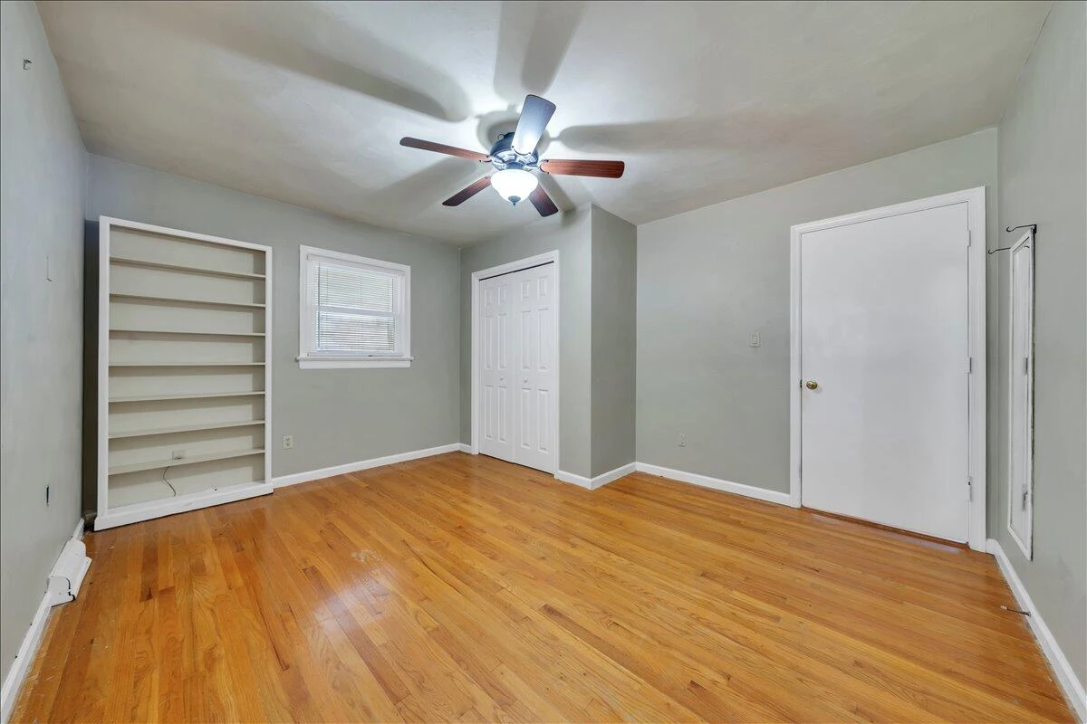 866 Peyton ST - Photo 13