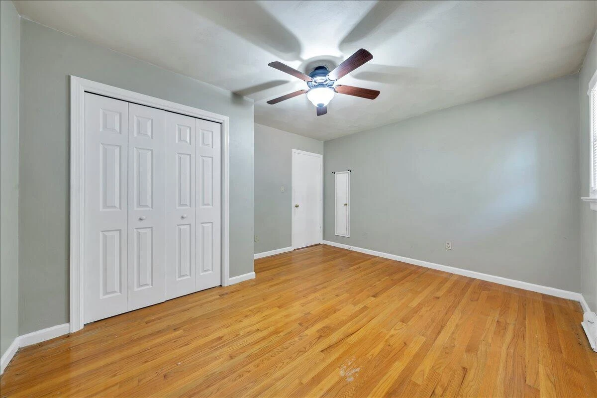 866 Peyton ST - Photo 14