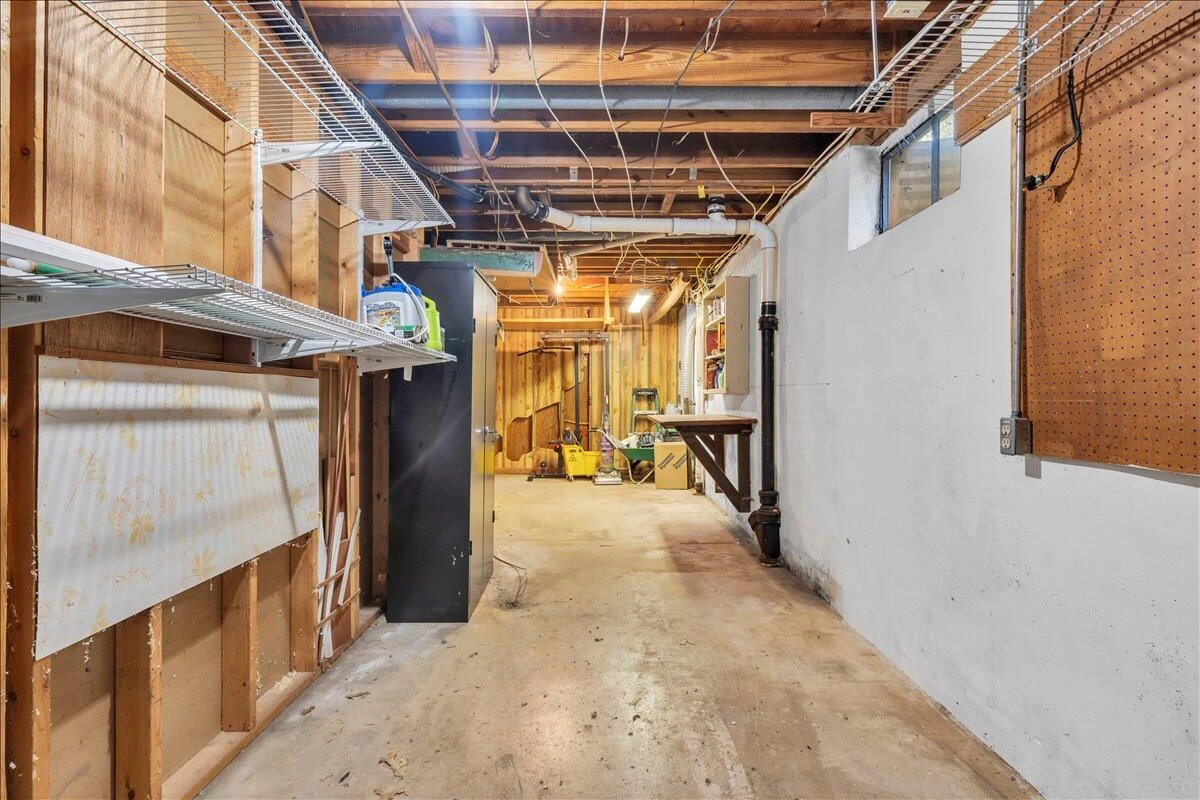 866 Peyton ST - Photo 25