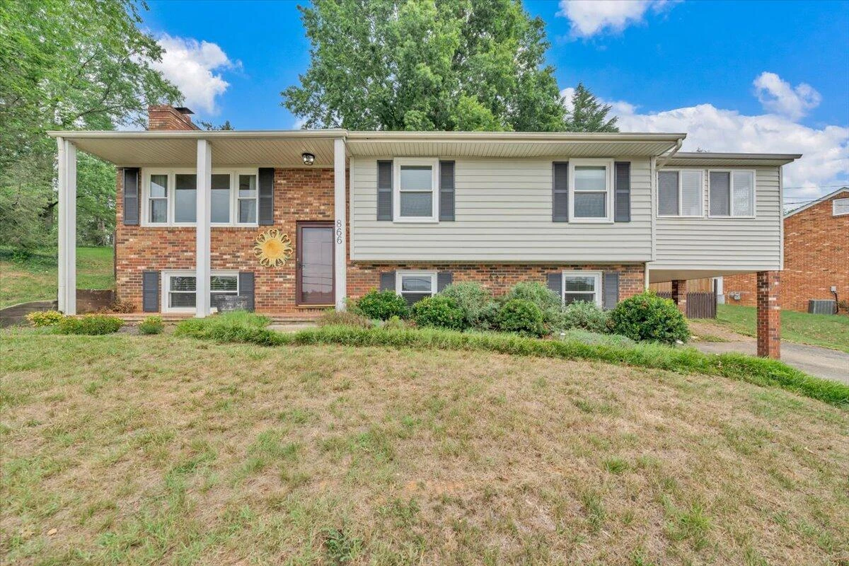 866 Peyton ST - Photo 40
