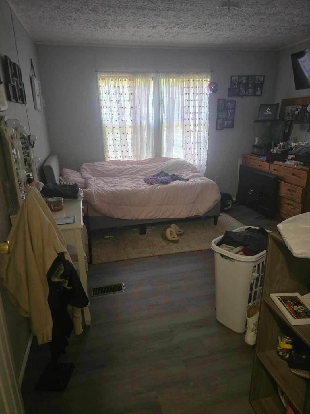 1140 Hayward DR - Photo 18
